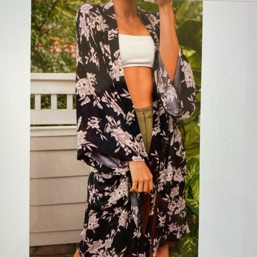 Spiritual Gangster Black Floral Kimono